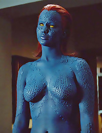Jennifer Lawrence sexy bikini...