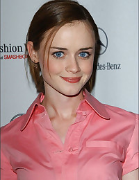 Cute actress Alexis Bledel shows off her skin in her sexy outfits