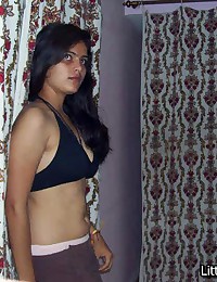 Indian GF letting her lover t...