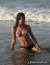 Hot Indian gfs steaming striptease action