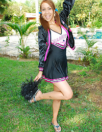 Cheerleader Latina girl