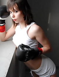 Ariel Rebel - Wild boxing bitch teasing with her sporty strong body